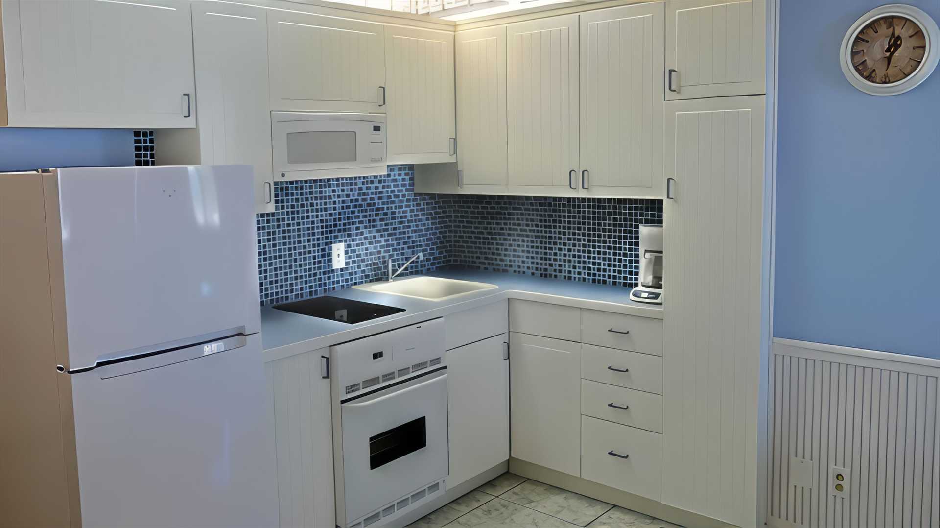 KITCHEN: Built-in Oven - Over-range Microwave - Smooth Cook-