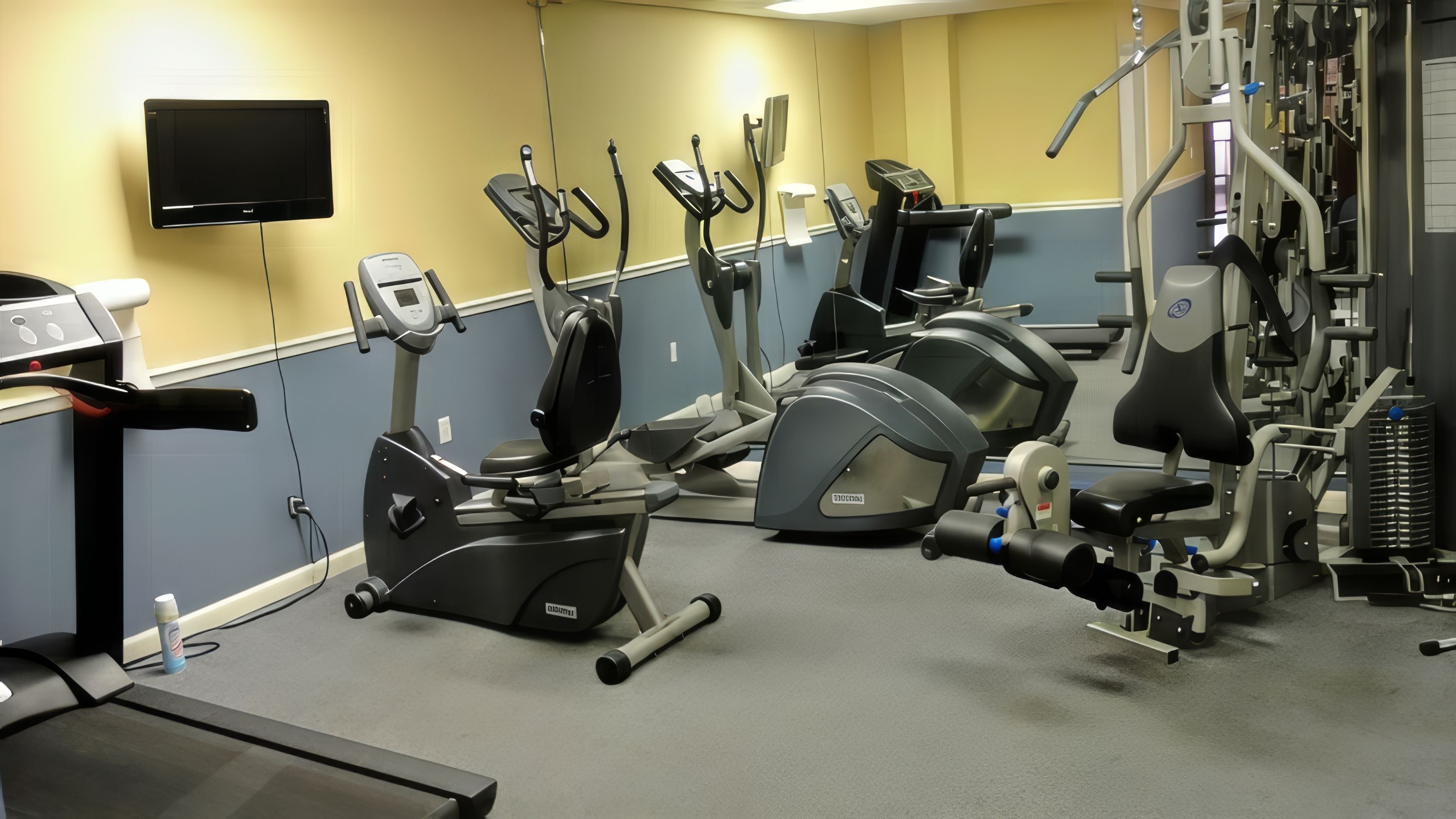 COMMON AREA: Fitness Room